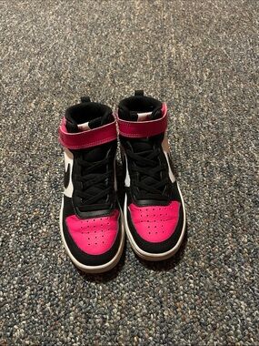 Nike Kids High-Top Sneakers in Pink, Black and White